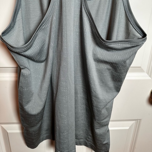 Lululemon Athletica Gray Tank Top - Picture 5 of 6